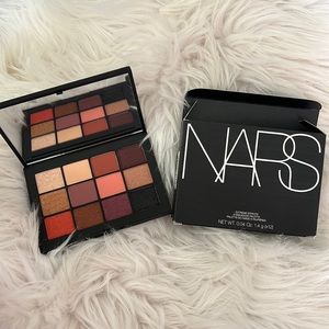 Nars extreme effects eyeshadow palette
